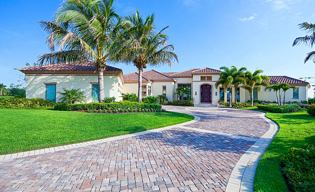 Best Interlocking Driveway Pavers  in Roslyn Heights, NY